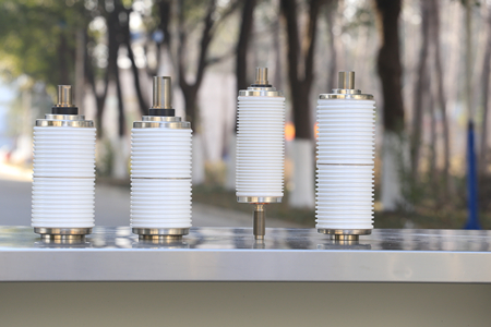 真空開關(guān)管結(jié)構(gòu)及工藝有怎樣的特點和優(yōu)勢？